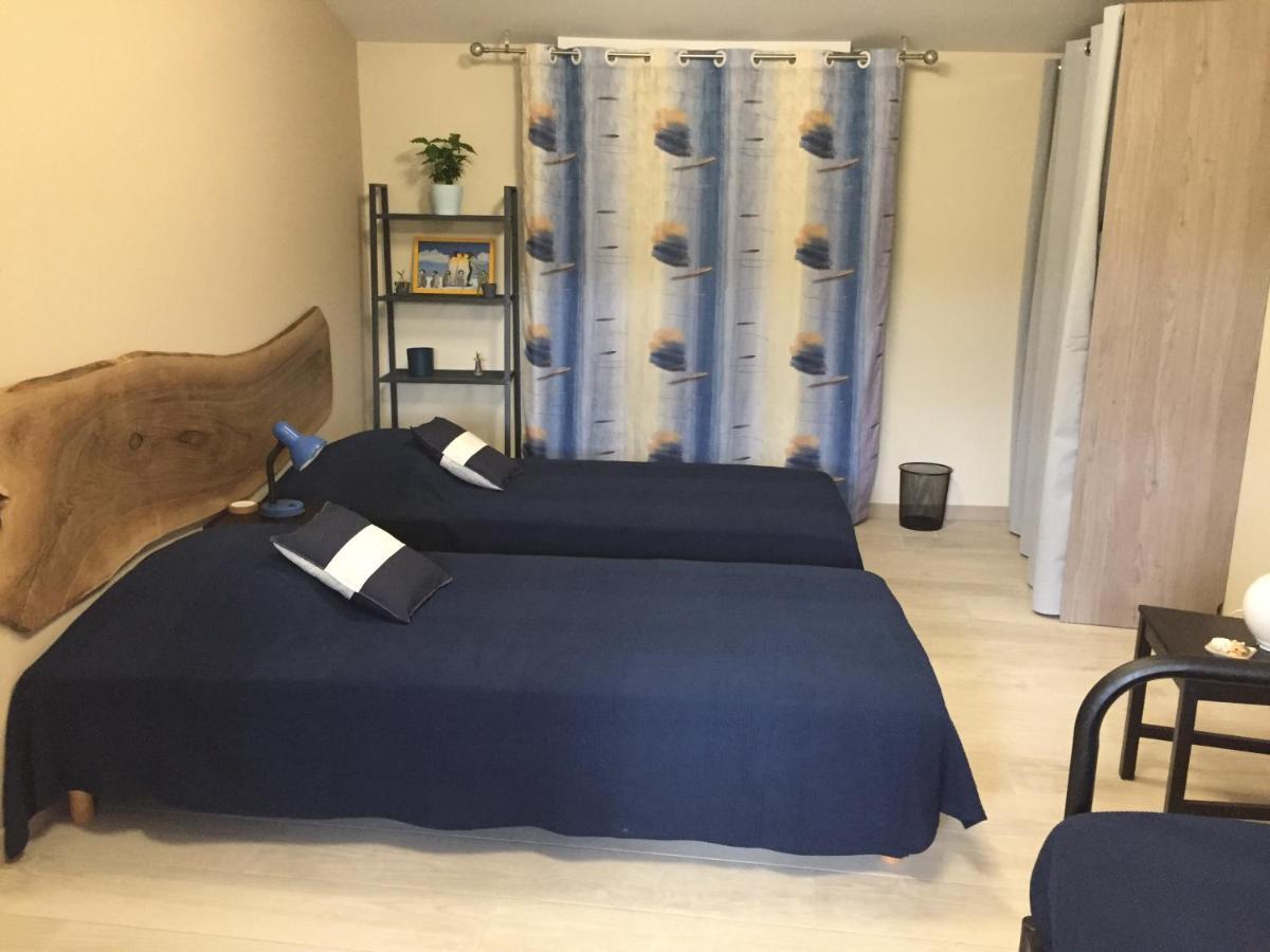 Gite De Gazelle Chambres D'Hote La Vacquerie-et-Saint-Martin-de-Castries Exterior foto